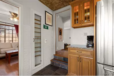 7601 Gannon Avenue, University City, MO 63130 - Photo 15