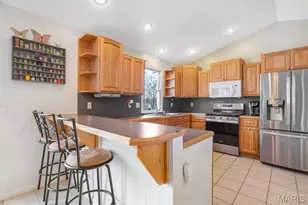 1902 Glenn Ct, Lake Sherwood, MO 63357 - Photo 7