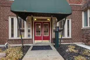 4561 Laclede Ave, Saint Louis, MO 63108 - Photo 9