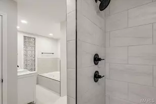 4561 Laclede Ave, Saint Louis, MO 63108 - Photo 43