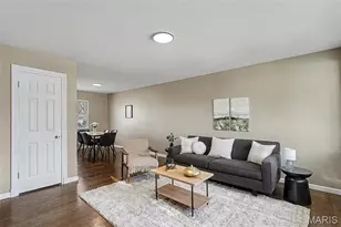 725 Riderwood Dr, Hazelwood, MO 63042 - Photo 3