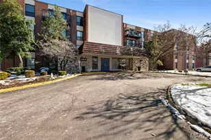 564 Sarah Ln, Saint Louis, MO 63141 - Photo 1