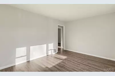 1711 Nemnich Avenue, Saint Louis, MO 63136 - Photo 3