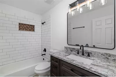 16712 Chesterfield Farms Drive, Chesterfield, MO 63005 - Photo 37