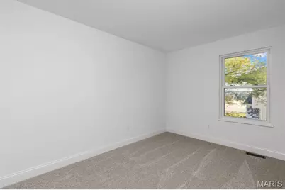 16712 Chesterfield Farms Drive, Chesterfield, MO 63005 - Photo 39