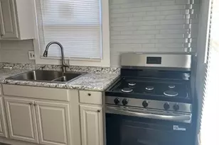 138 Elkan Ave, Ferguson, MO 63135 - Photo 9