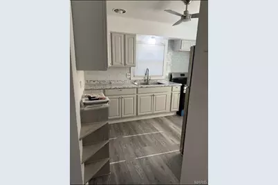 138 Elkan Avenue, Ferguson, MO 63135 - Photo 7