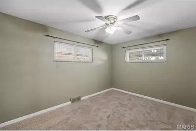 5619 Arendes Drive, Saint Louis, MO 63116 - Photo 13