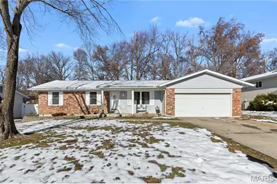 18 Kenworth Drive, Saint Peters, MO 63376 - Photo 1