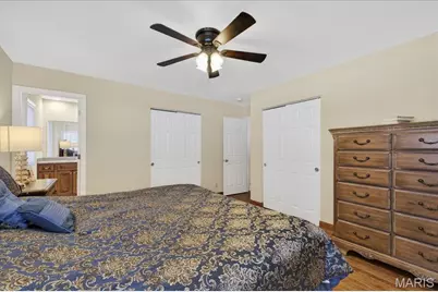 4921 Deepwood Court, Saint Louis, MO 63128 - Photo 15