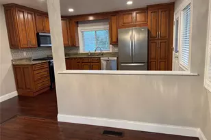 701 Fernview Dr, Creve Coeur, MO 63141 - Photo 7