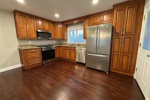 701 Fernview Dr, Creve Coeur, MO 63141 - Photo 9