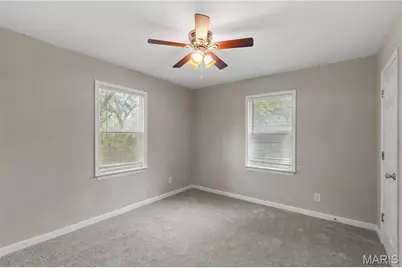 9750 Lorna Lane, Riverview, MO 63136 - Photo 17