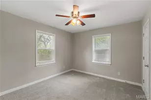 9750 Lorna Ln, Riverview, MO 63136 - Photo 17