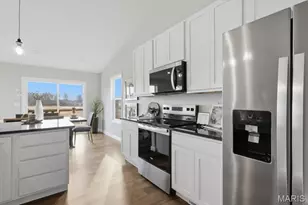 314 Katie Lynn Dr, Wentzville, MO 63385 - Photo 15