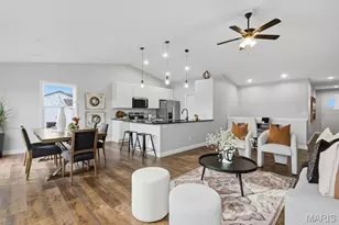 314 Katie Lynn Dr, Wentzville, MO 63385 - Photo 5