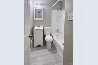 1075 Wycomb Drive, Florissant, MO 63033 - Photo 11