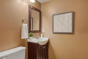 1355 Hampton Rd, Saint Charles, MO 63303 - Photo 19