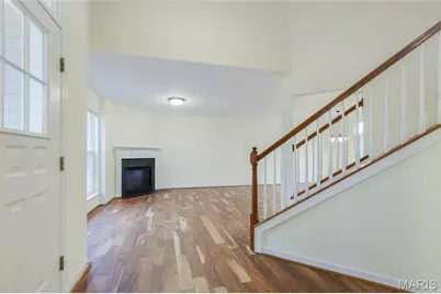 243 Vivaron Avenue, Saint Charles, MO 63303 - Photo 7