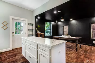 938 Catalpa Street, Saint Louis, MO 63112 - Photo 17