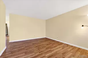 518 Fox Crest Dr, Hazelwood, MO 63042 - Photo 5