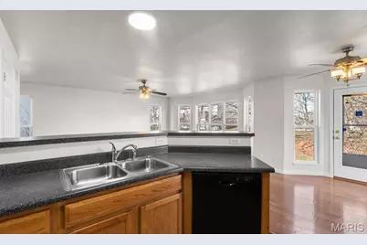 1605 Hurstborough Manor Drive, Hazelwood, MO 63042 - Photo 9