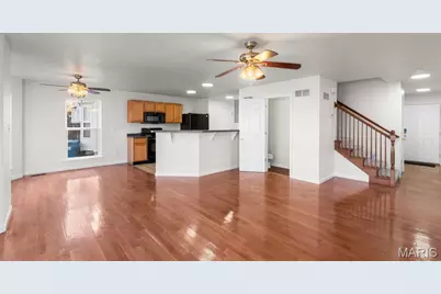 1605 Hurstborough Manor Drive, Hazelwood, MO 63042 - Photo 11