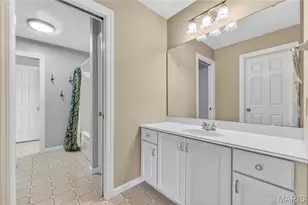 12897 Thornhill Ct, Town and Country, MO 63131 - Photo 35