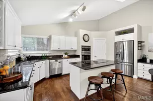 2106 Babler Ridge Dr Ln, Wildwood, MO 63038 - Photo 9