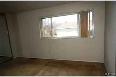 845 Wendevy Court, Ballwin, MO 63011 - Photo 9