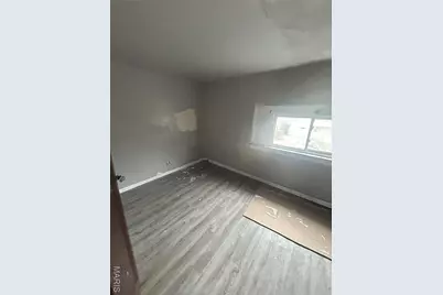 6239 Lorraine Avenue, Pine Lawn, MO 63121 - Photo 7