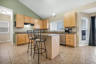 638 Knollshire Way, O'Fallon, MO 63368 - Photo 17