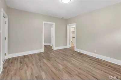 2424 Gothland Avenue, Overland, MO 63114 - Photo 7