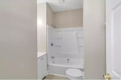 2424 Gothland Avenue, Overland, MO 63114 - Photo 17