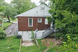 2424 Gothland Ave, Overland, MO 63114 - Photo 3