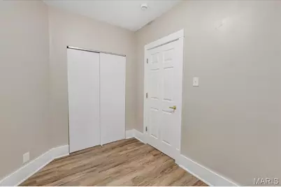 2424 Gothland Avenue, Overland, MO 63114 - Photo 13