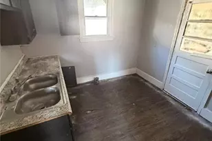 6227 Greer Ave, Pine Lawn, MO 63121 - Photo 7