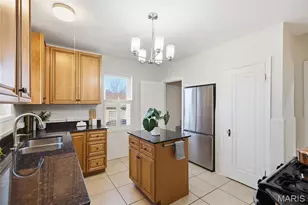 8925 Eden Ave, Saint Louis, MO 63123 - Photo 11