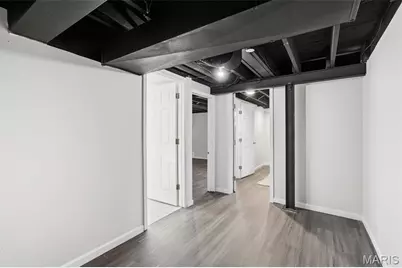 8925 Eden Avenue, Saint Louis, MO 63123 - Photo 35