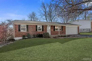 122 Wildwood Ct, Saint Charles, MO 63303 - Photo 1