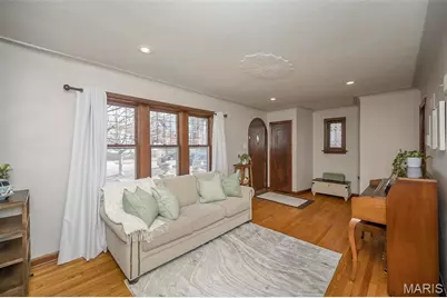 3915 Prather Avenue, Saint Louis, MO 63109 - Photo 7