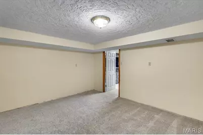 2948 Erb Road, Saint Louis, MO 63129 - Photo 29