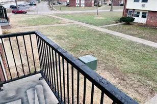 7497 Hazelcrest Dr, Hazelwood, MO 63042 - Photo 19