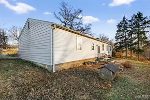 12131 McKelvey Rd, Maryland Heights, MO 63043 - Photo 37