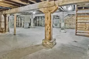 305 N Main St, Saint Genevieve, MO 63670 - Photo 53