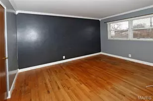 2870 Sussex Dr, Florissant, MO 63033 - Photo 9