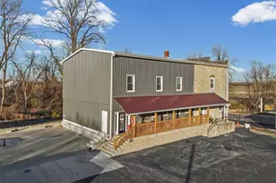 305 N Main St, Saint Genevieve, MO 63670 - Photo 1