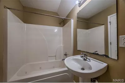 1412 Linda Circle, Lebanon, MO 65536 - Photo 27