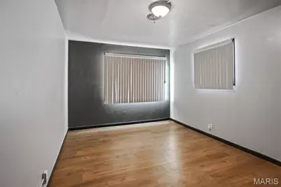 6900 Woodrow Avenue, Velda Village Hills, MO 63121 - Photo 9