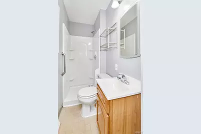 2440 Chaucer Avenue, Saint Louis, MO 63114 - Photo 17
